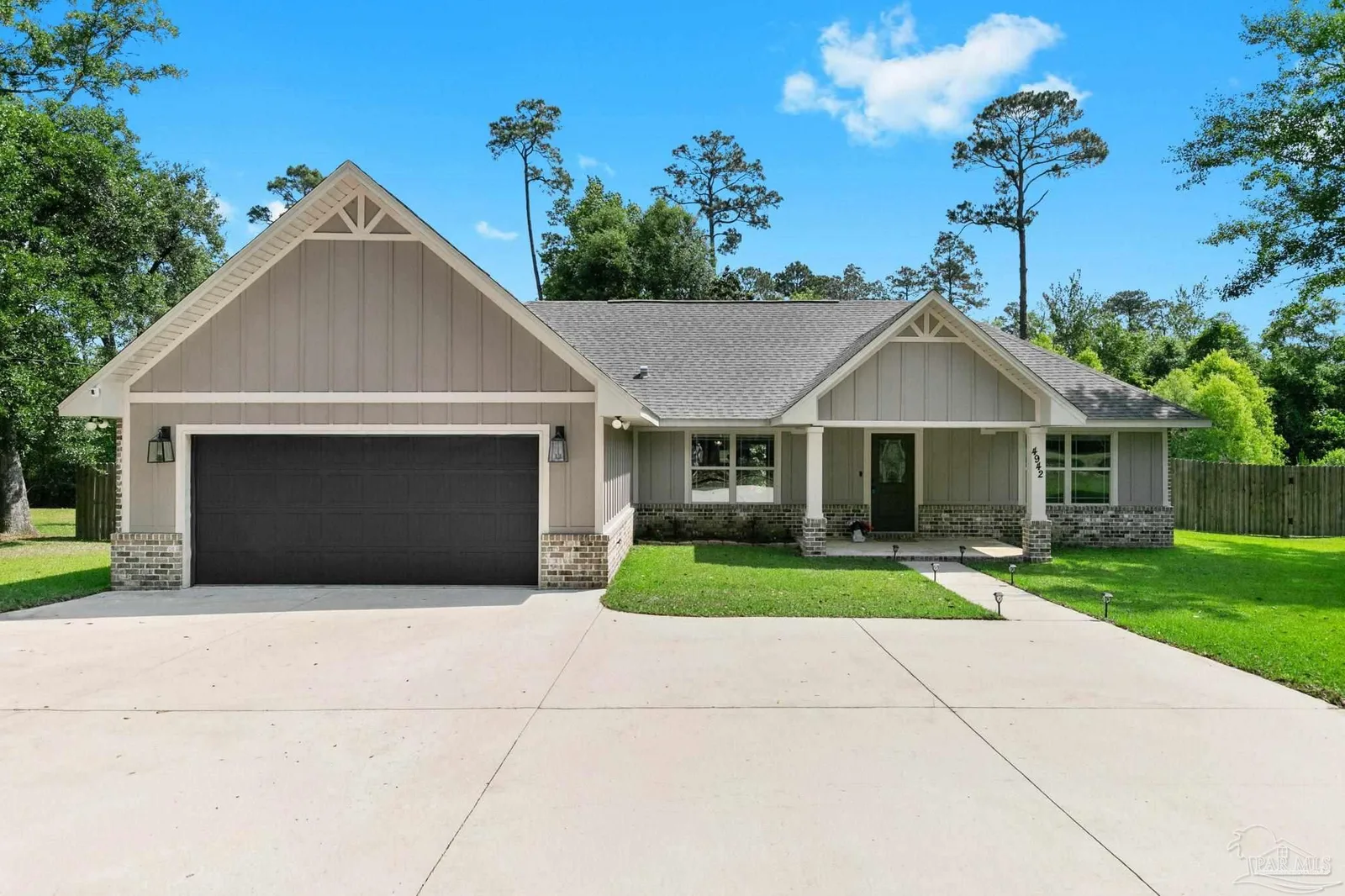 4942 Guernsey Rd, Pace, FL 32571