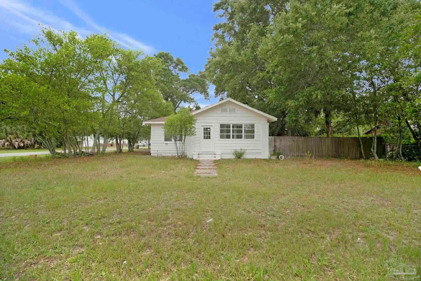 1322 Wisteria Ave, Pensacola, FL 32507