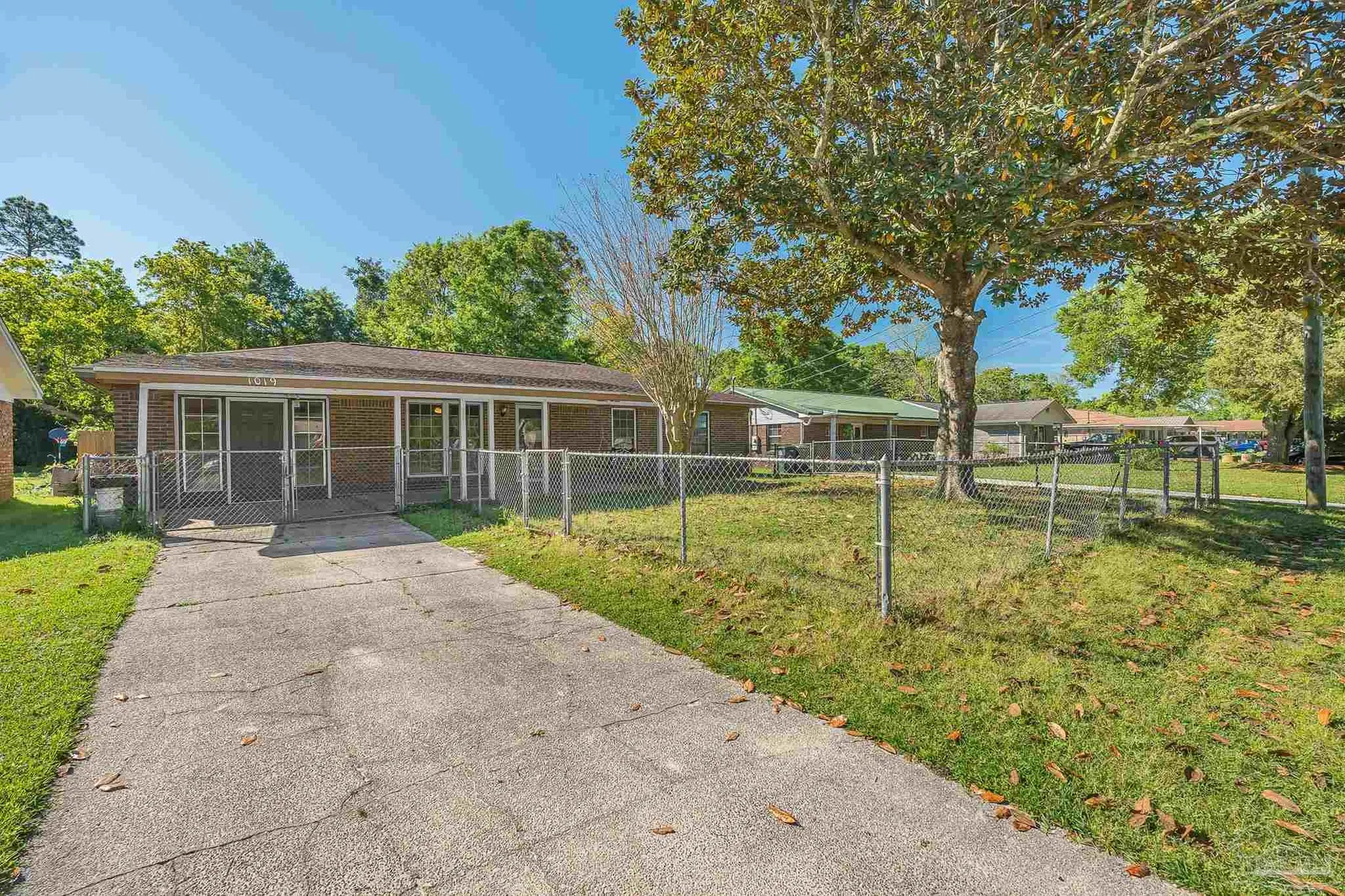 1019 Woodbury Pl, Cantonment, FL 32533