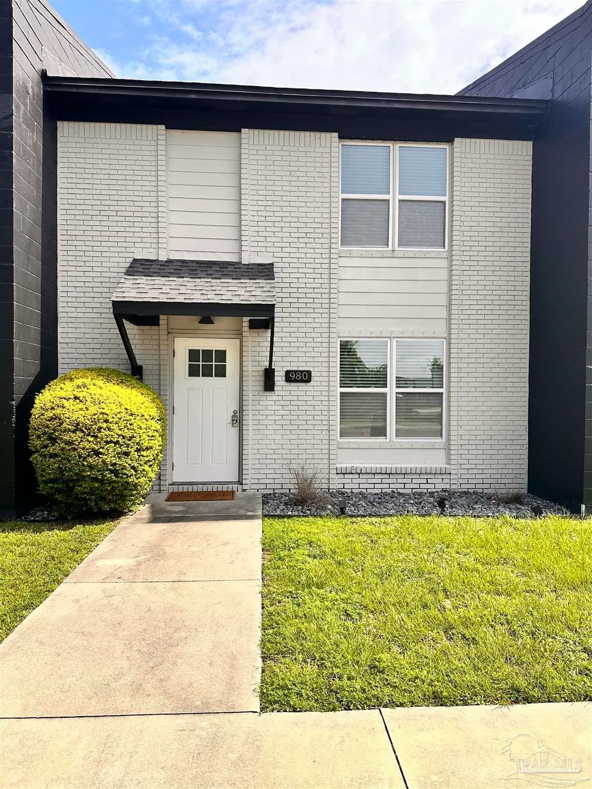 980 Zarragossa St, Pensacola, FL 32502