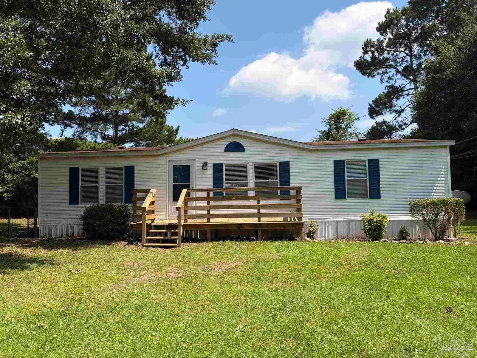 5541 Sunkist Cir, Pace, FL 32571