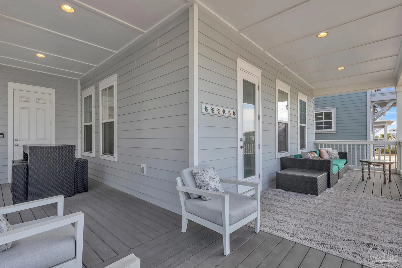 1499 Seaside Cir, Navarre Beach, FL 32566