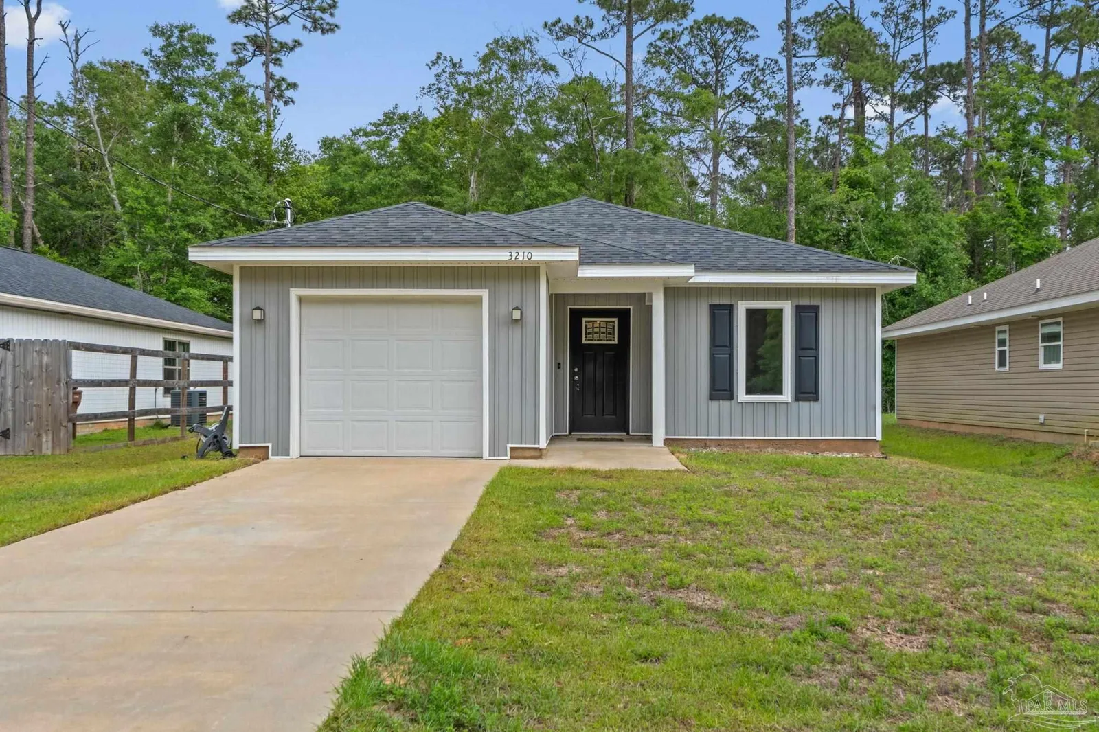 3210 Electra Dr, Milton, FL 32583