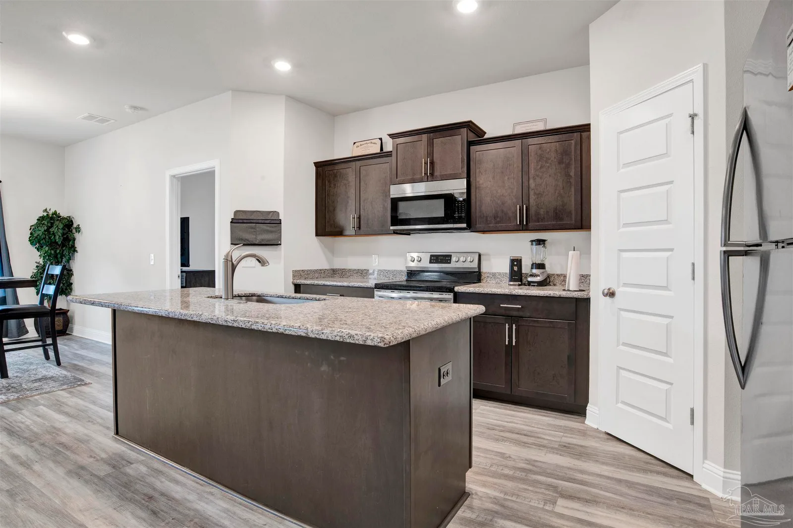 1641 Slate Dr, Cantonment, FL 32533