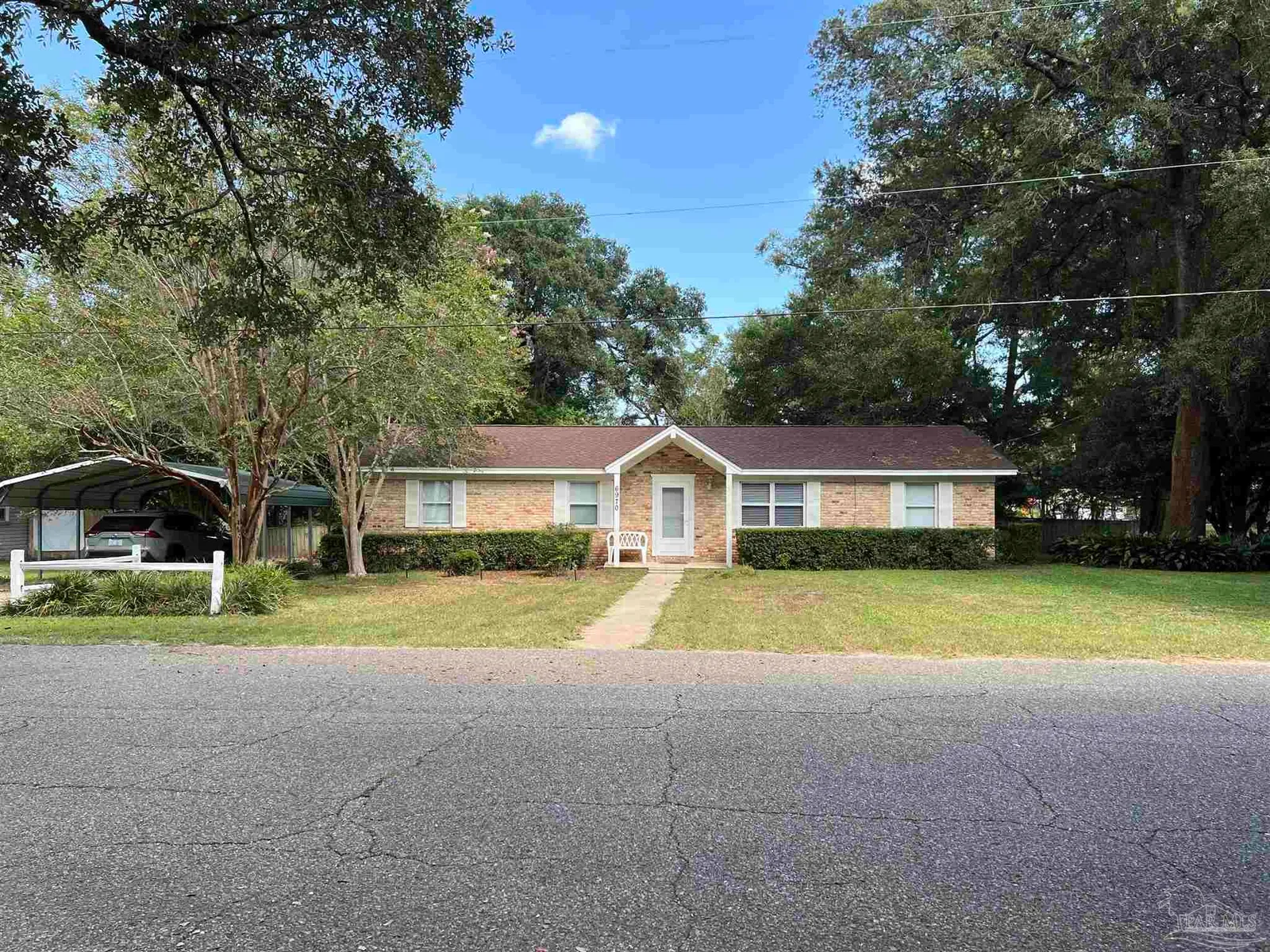6970 Rhoda St, Pensacola, FL 32503