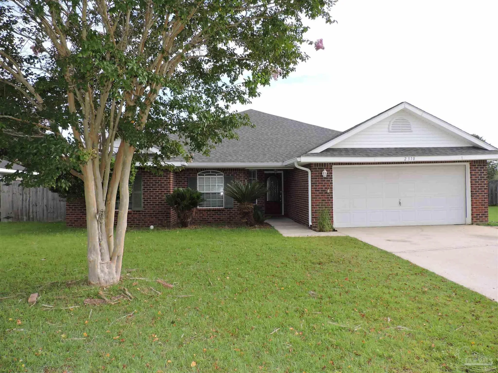 2310 Tall Oak Dr, Cantonment, FL 32533