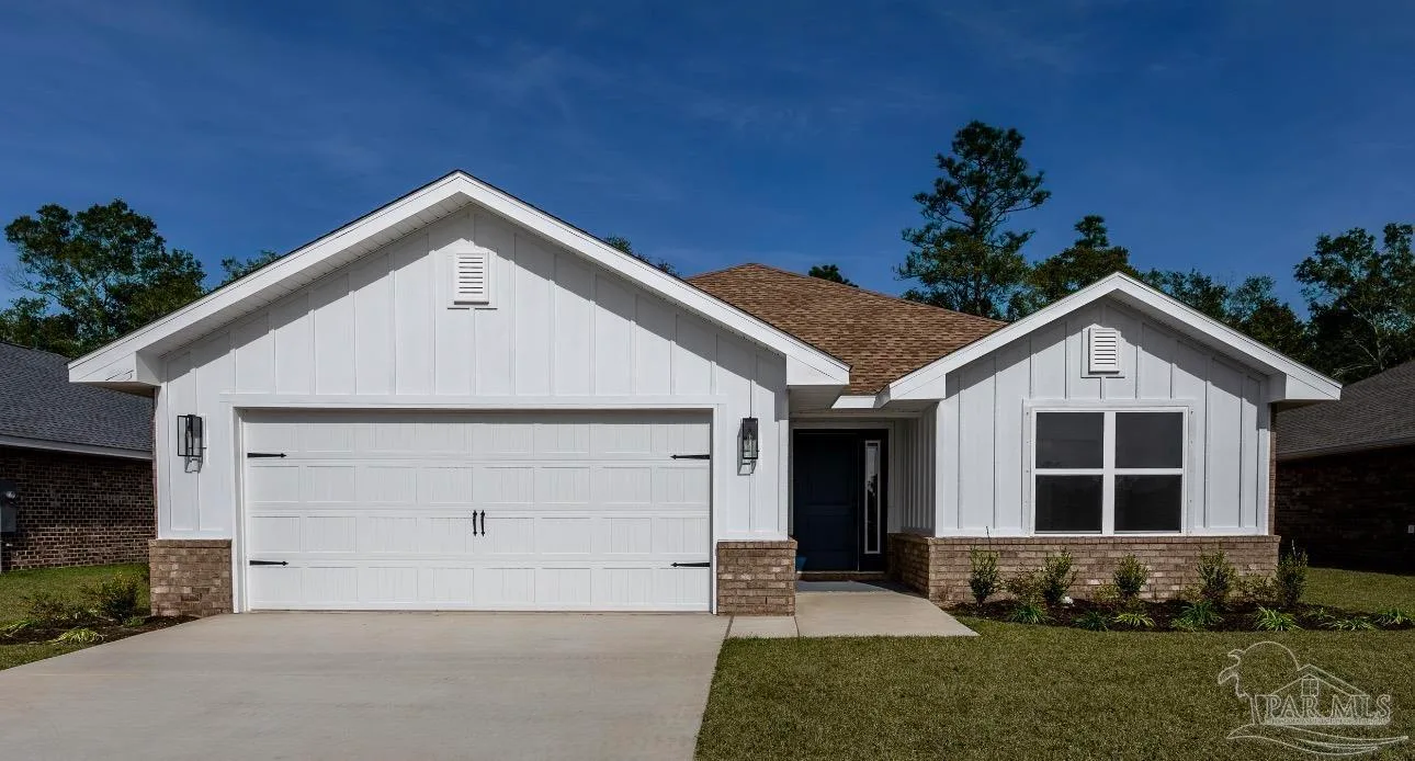 5270 Hidden Pines Cir, Milton, FL 32583