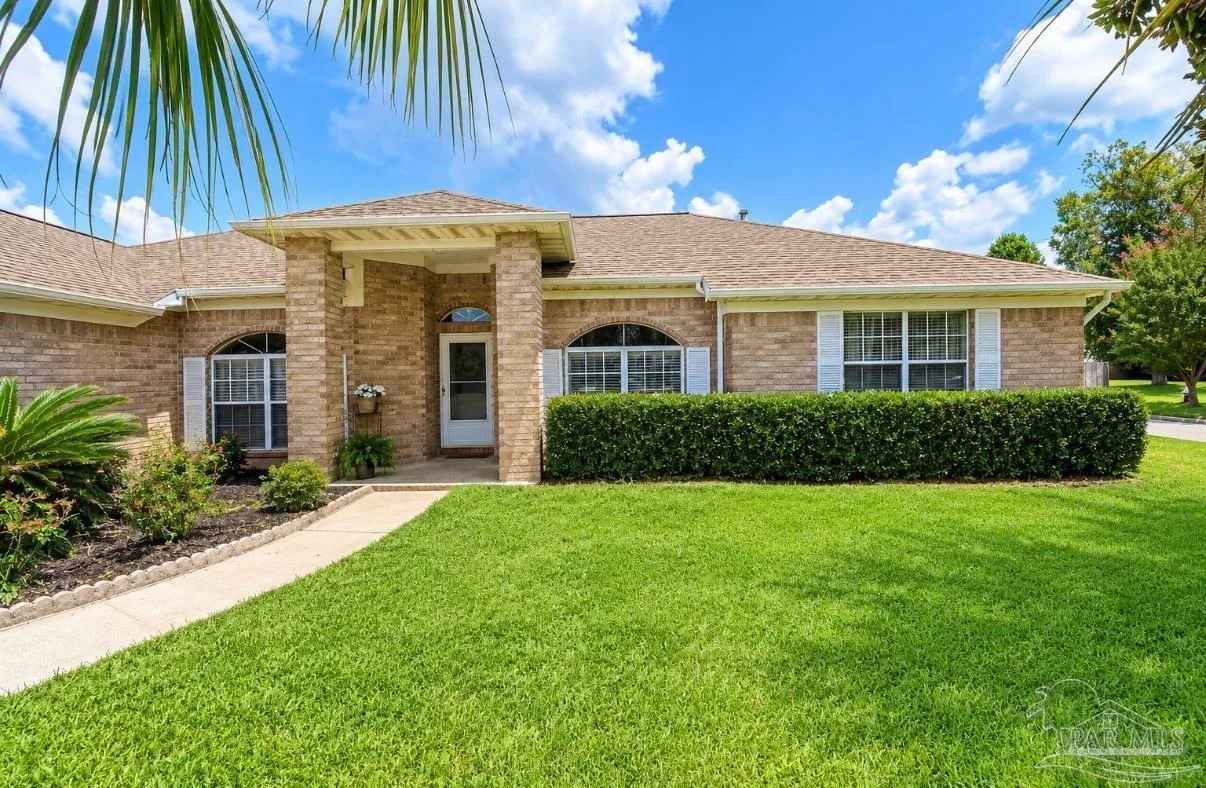 401 Thorn Ct, Pensacola, FL 32526
