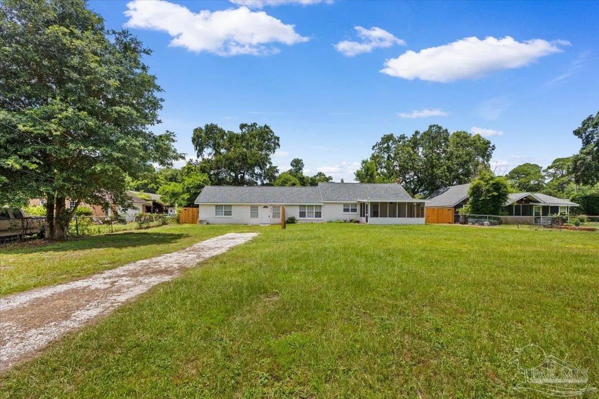 415 Colbert Ave # A, Pensacola, FL 32507