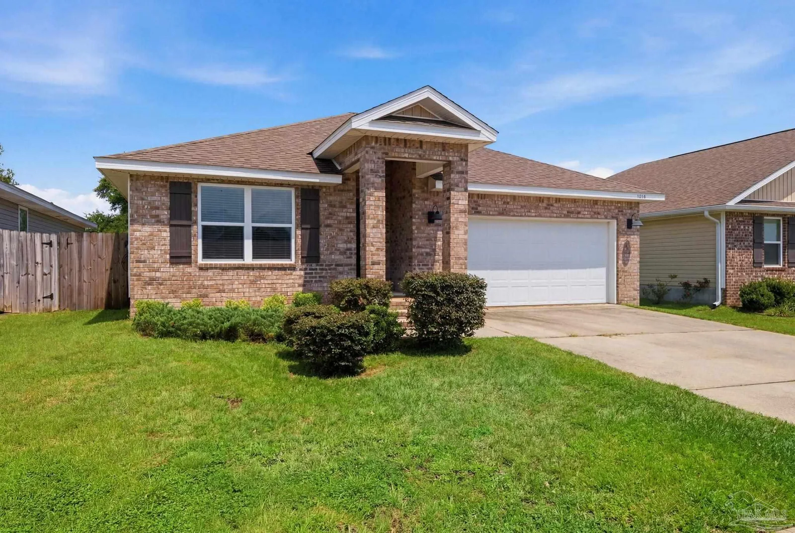 5673 Guinevere Ln, Milton, FL 32583