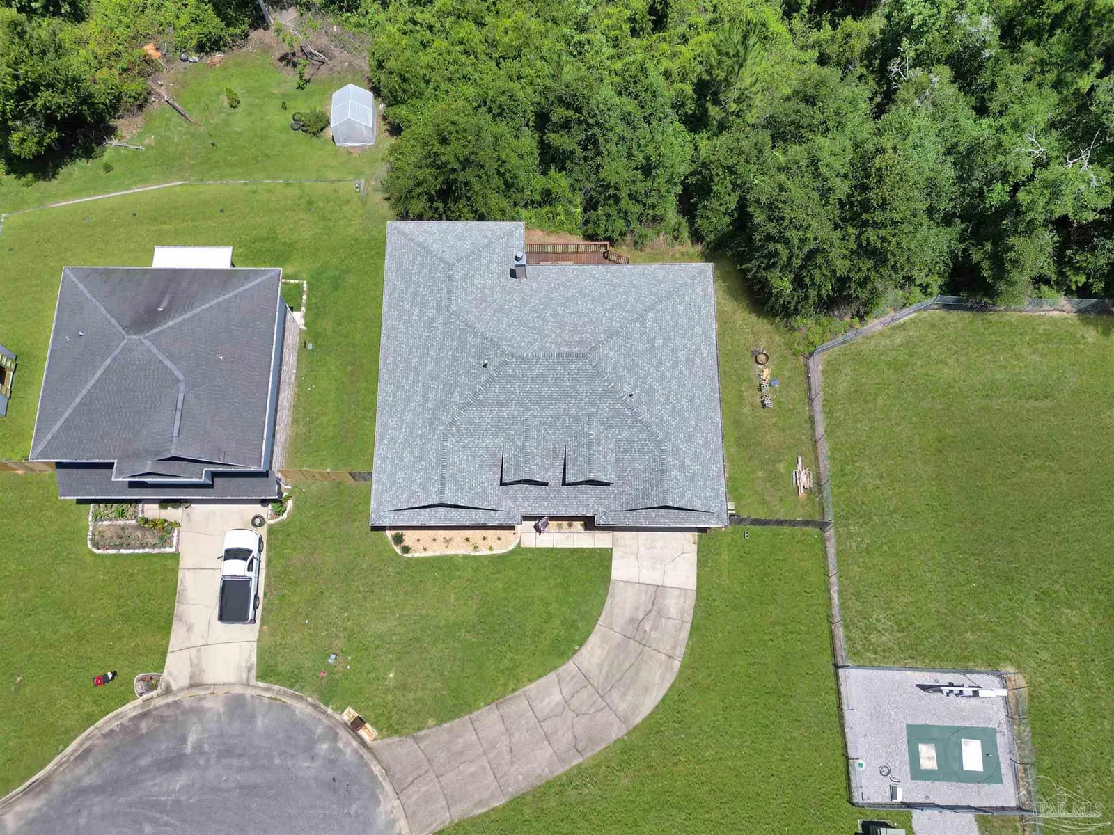 8678 Reagan Dr, Pensacola, FL 32506