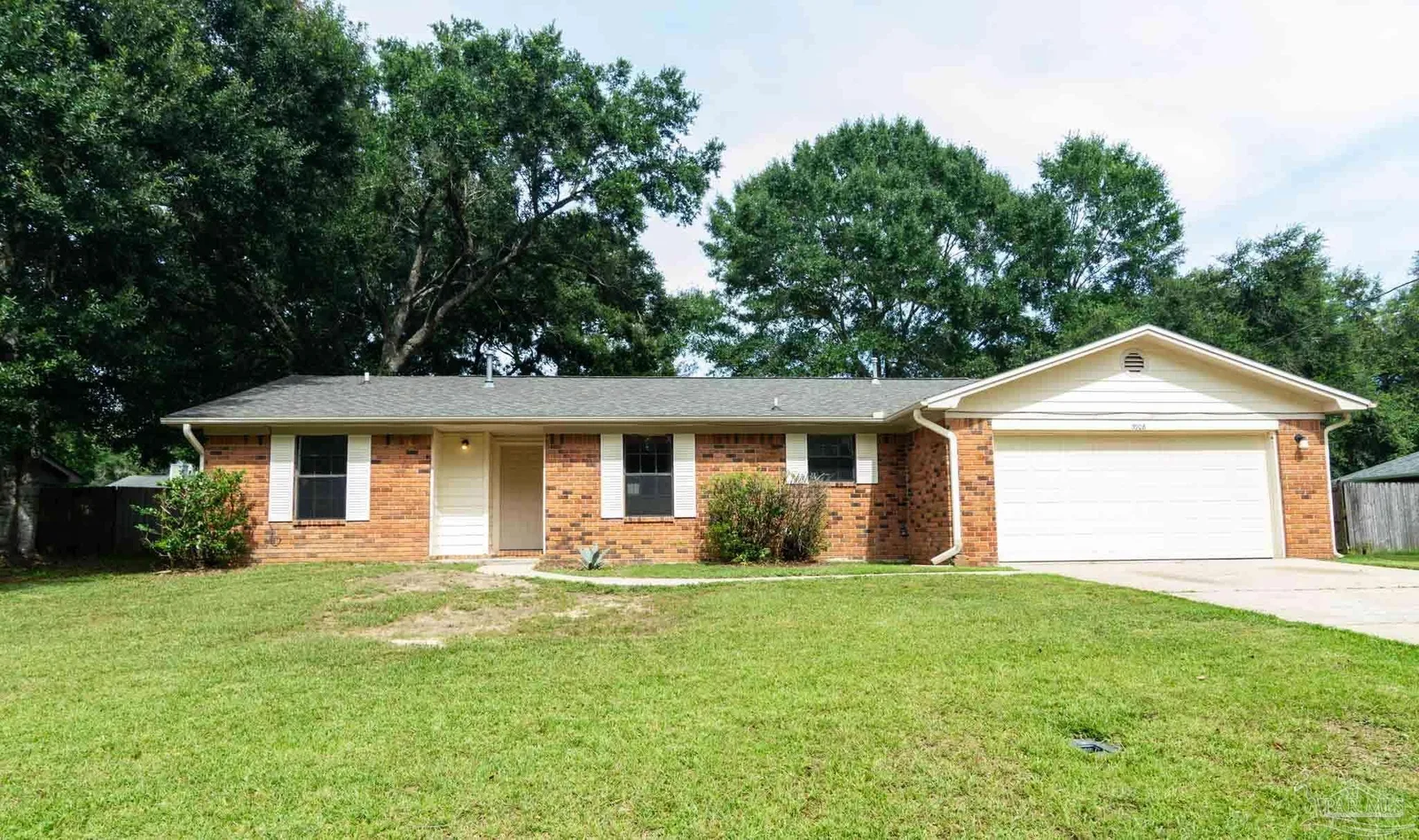 3908 Deerwood Cir, Pace, FL 32571