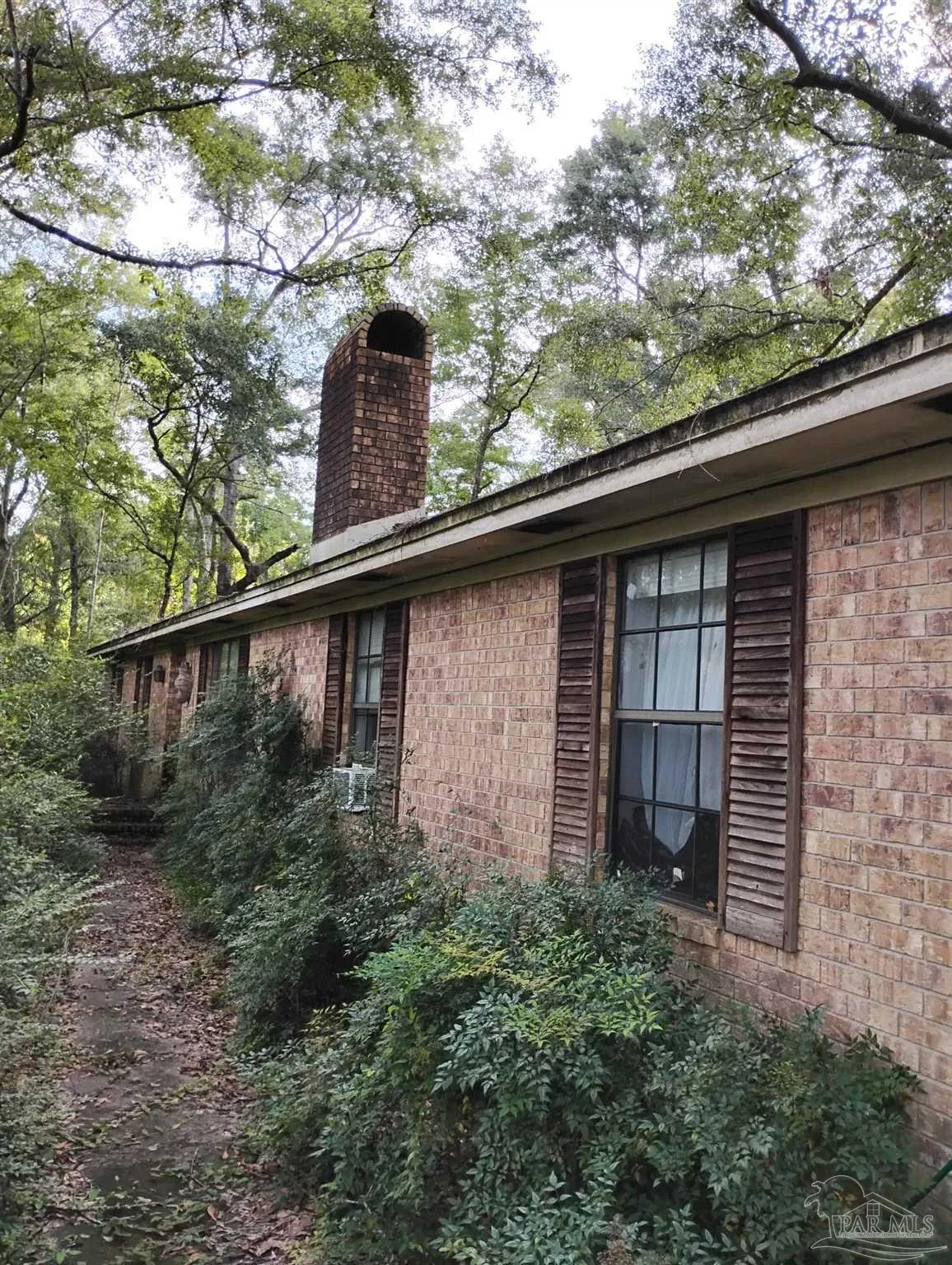 136 Navarro Rd, Cantonment, FL 32533