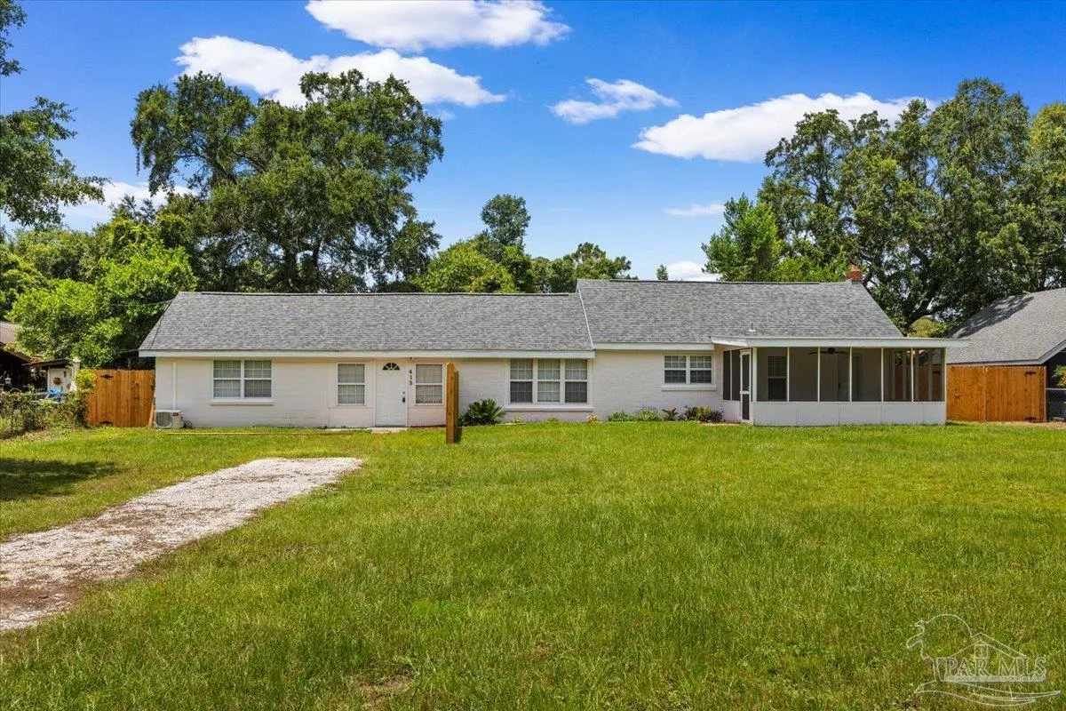 415 Colbert Ave, Pensacola, FL 32507