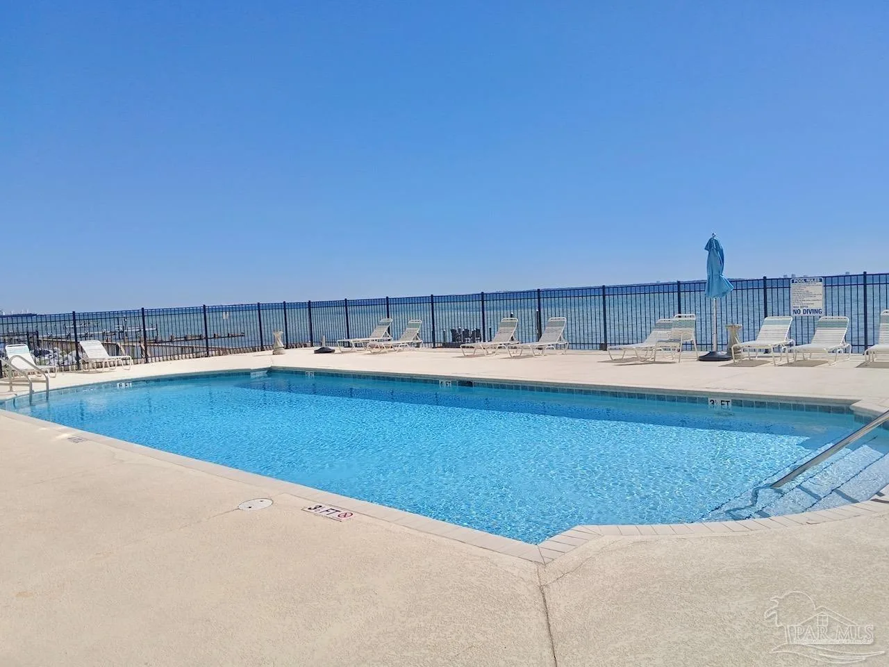 825 Bayshore Dr # 1002, Pensacola, FL 32507