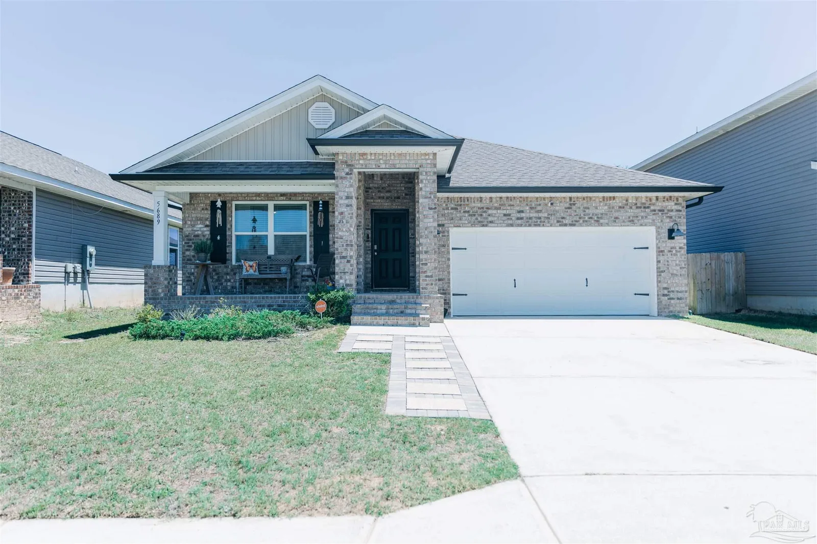 5689 Guinevere Ln, Milton, FL 32583