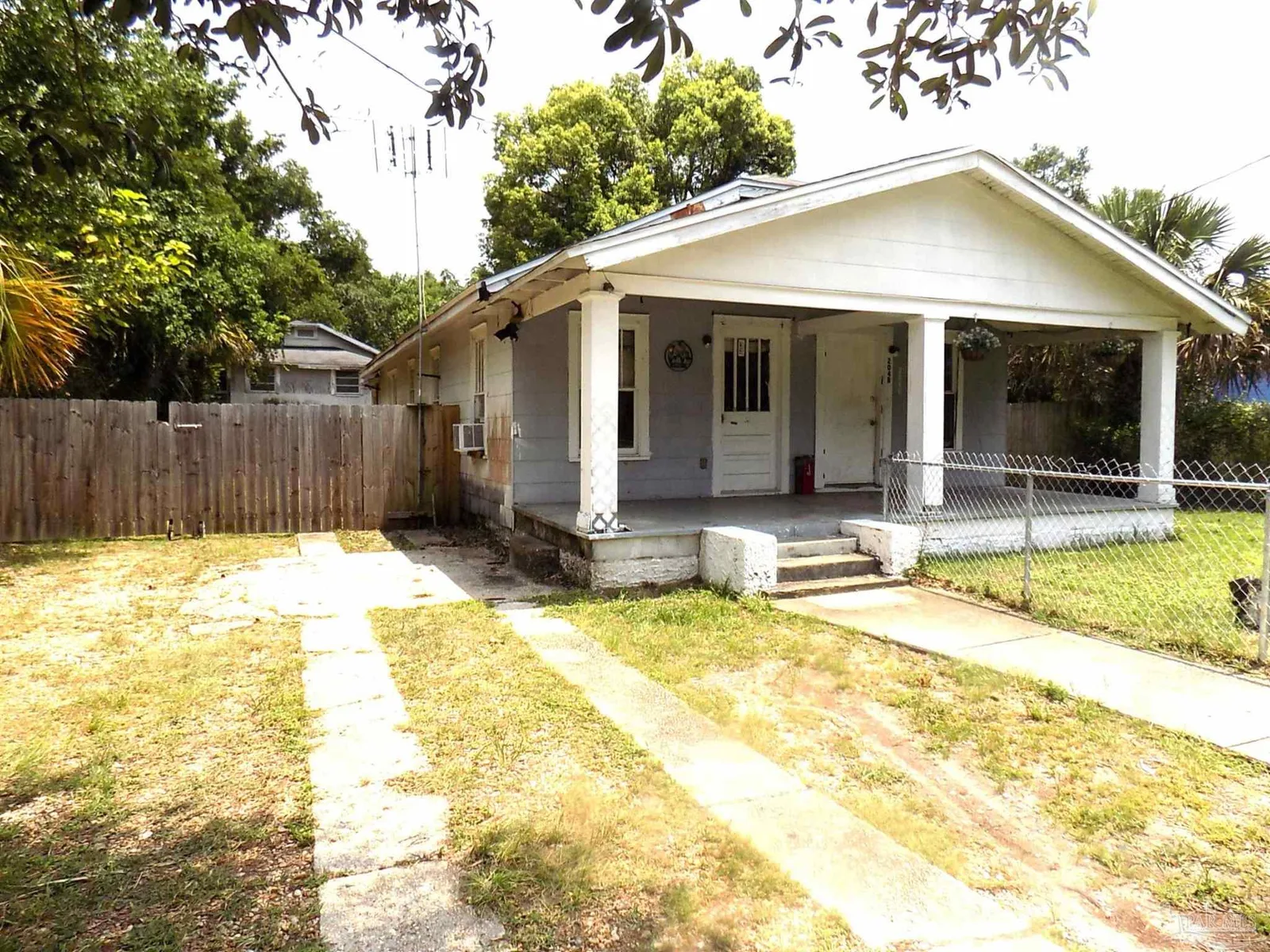 204 N E St # A, B, C, Pensacola, FL 32501