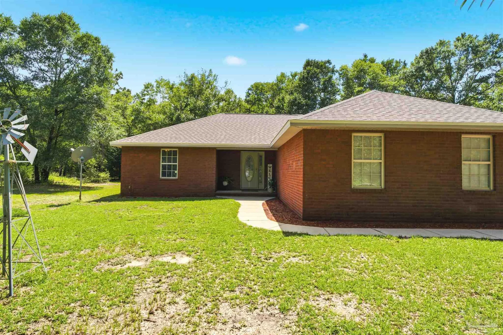 4526 Bryant Bridge Cut Off, Holt, FL 32564