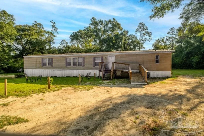 550 Allen Cir, Molino, FL 32577