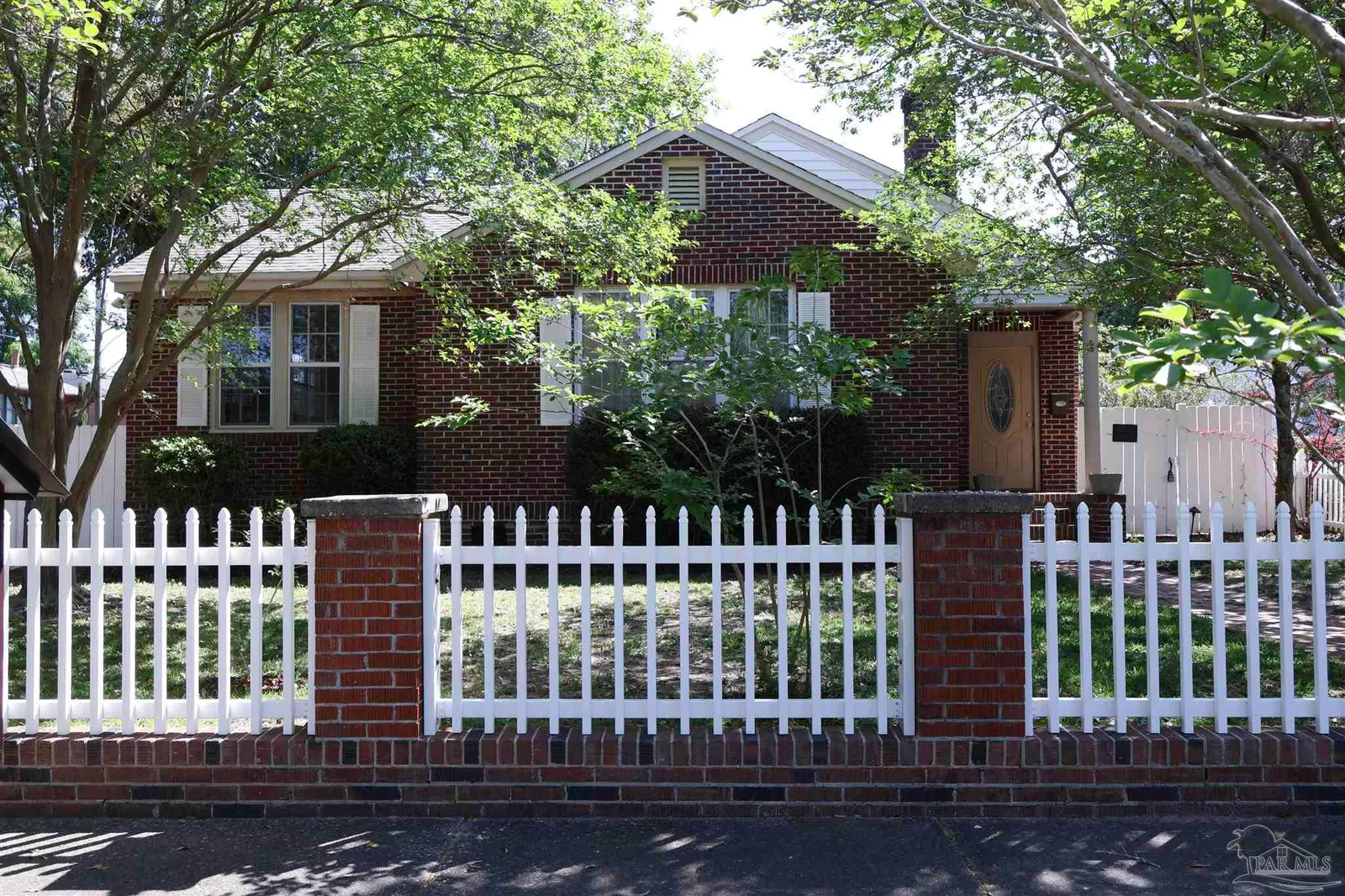 1540 N Spring St, Pensacola, FL 32501