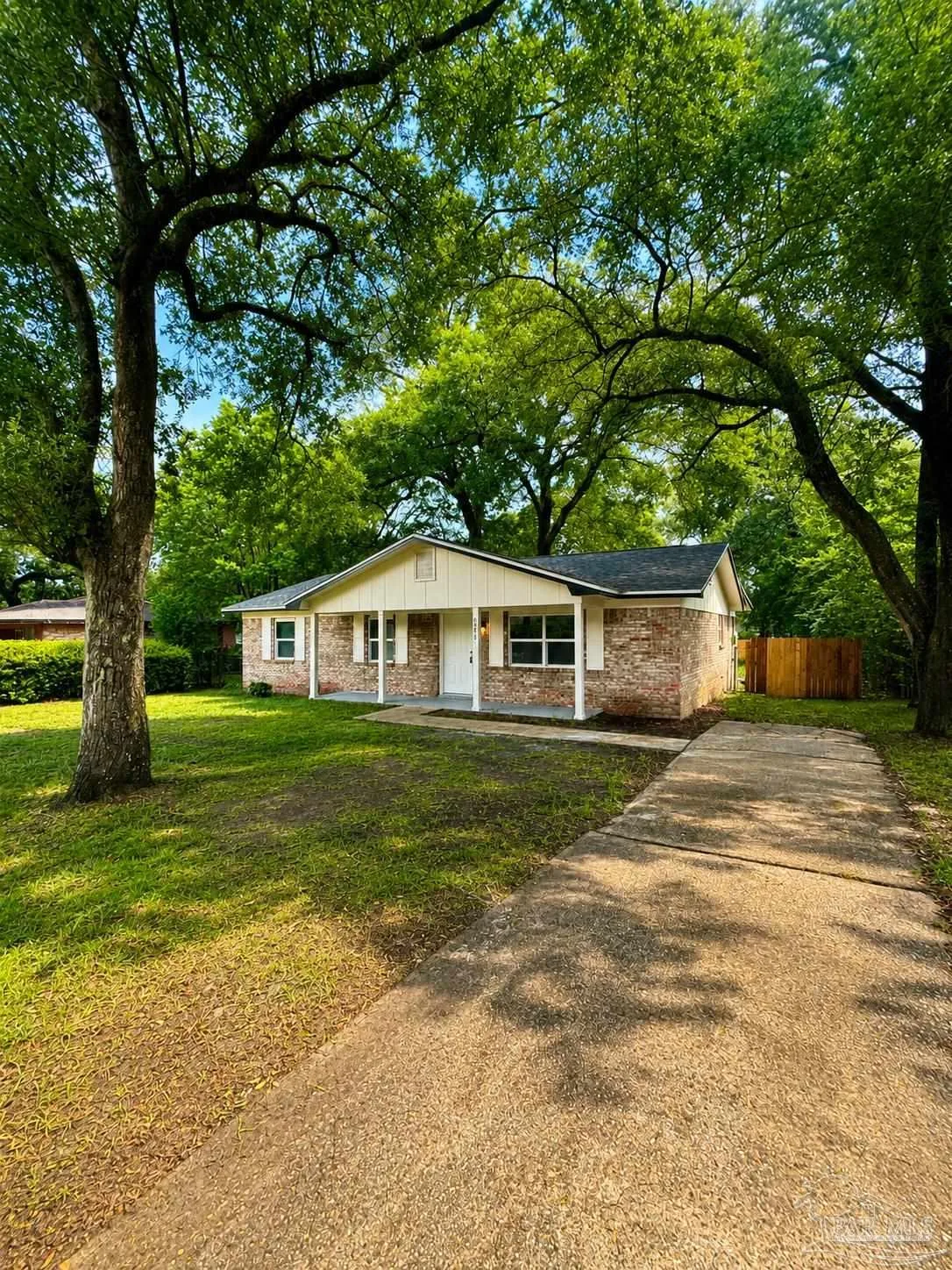 6250 Luther St, Pensacola, FL 32503