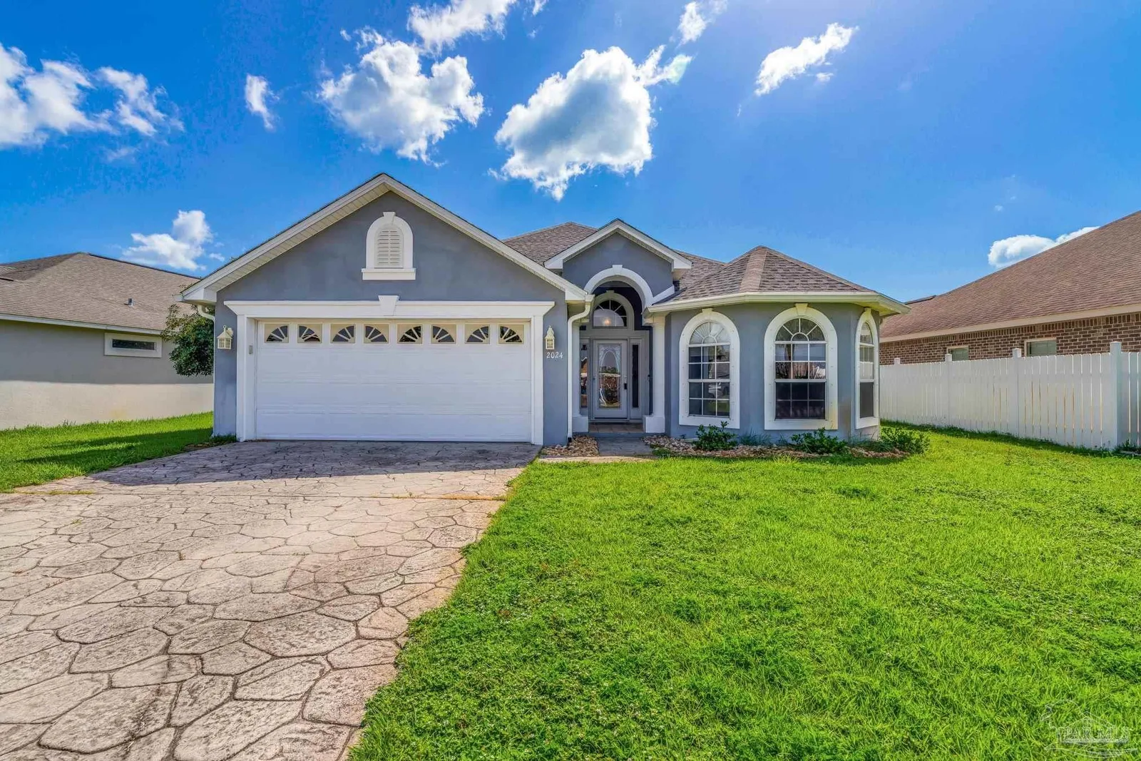 2024 Fountainview Dr, Navarre, FL 32566