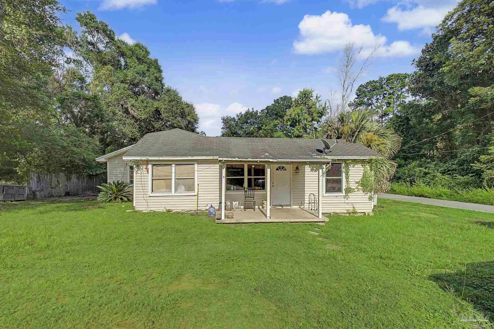 197 Hudson St, Crestview, FL 32536