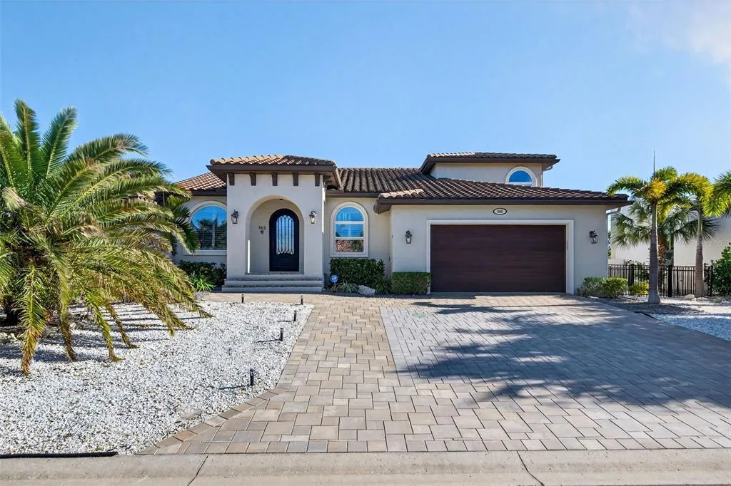 562 RANGER LANE, LONGBOAT KEY, FL 34228