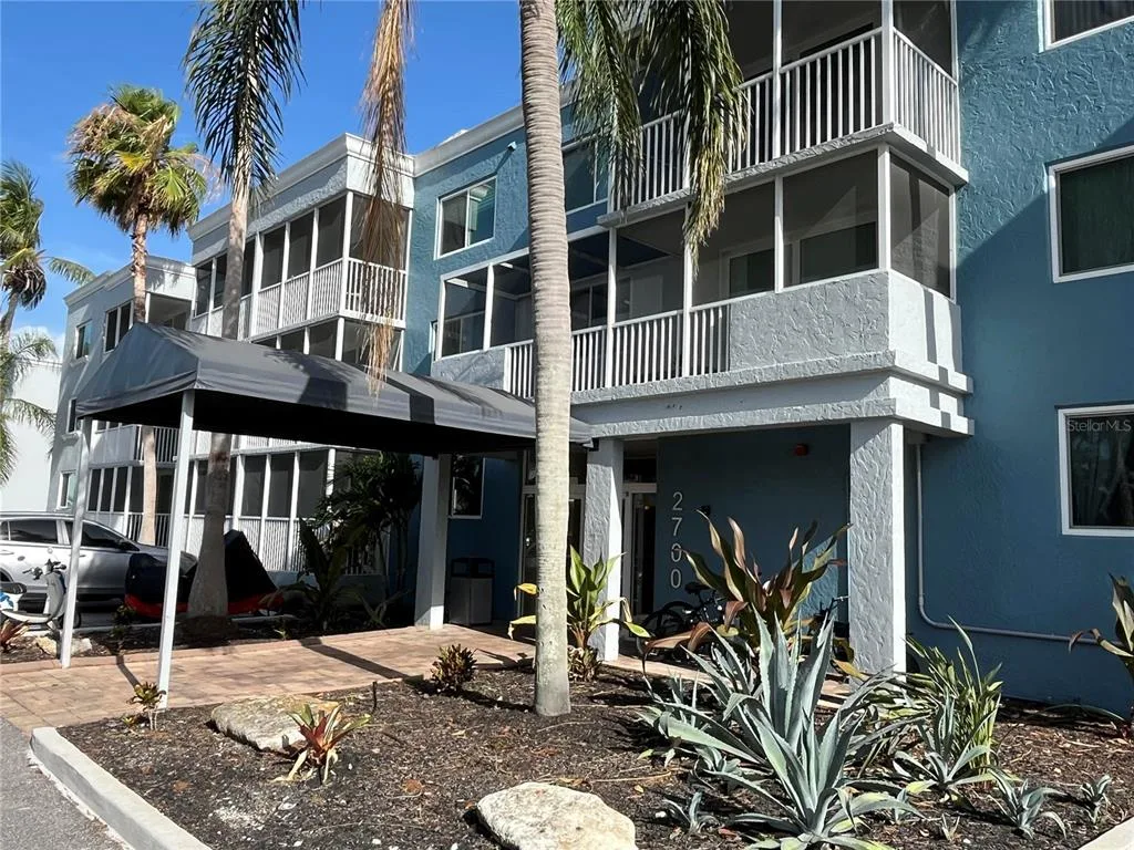 2700 COCONUT BAY LANE # 2C, SARASOTA, FL 34237