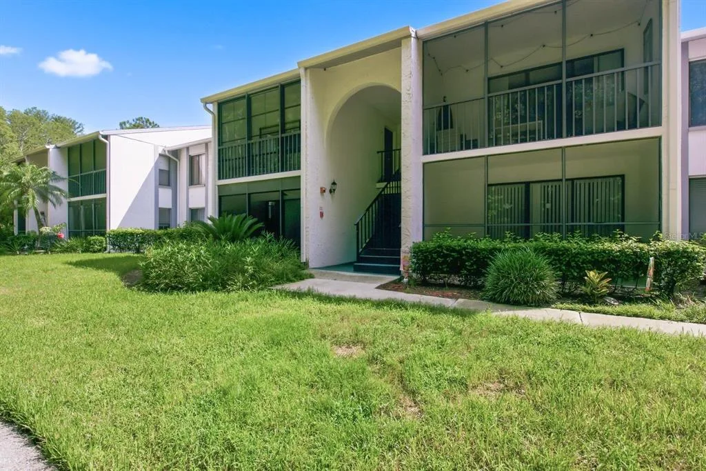 1204 PINE RIDGE CIRCLE W # C1, TARPON SPRINGS, FL 34688