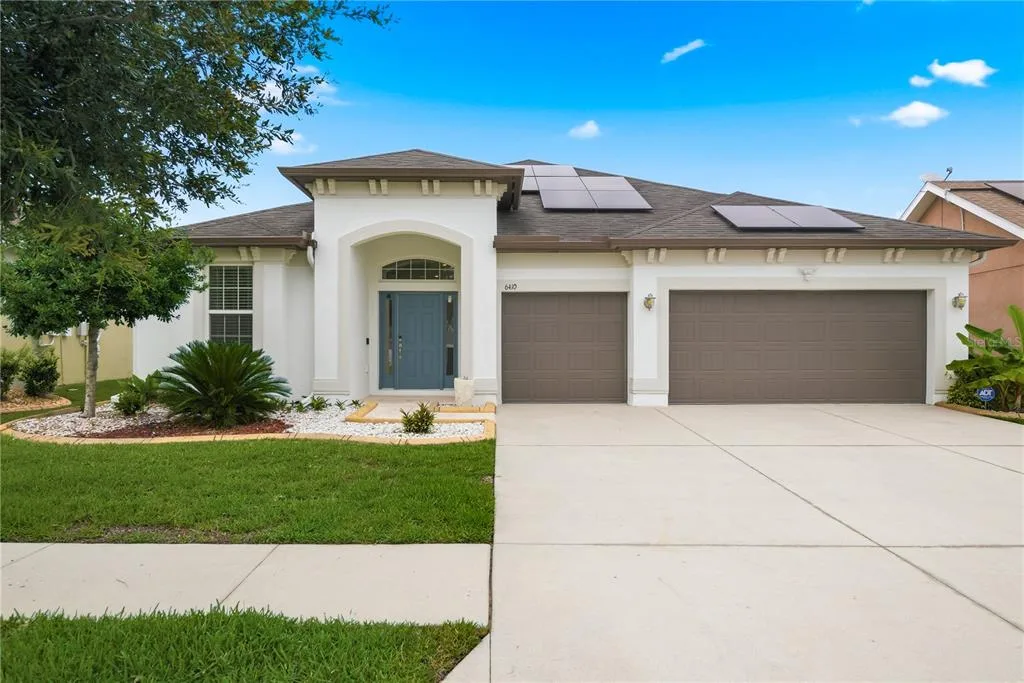 6410 FALLING OAK TRAIL, WESLEY CHAPEL, FL 33545