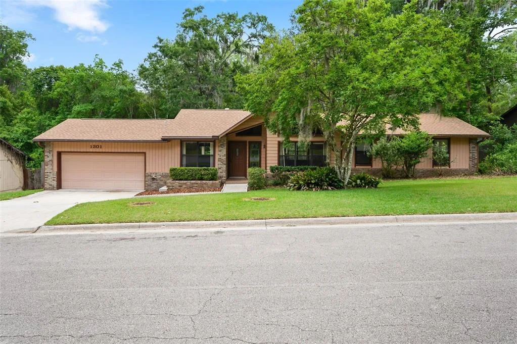 1301 NW 94TH STREET, GAINESVILLE, FL 32606