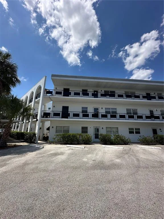 100 EL CAMINO DRIVE # 309, WINTER HAVEN, FL 33884