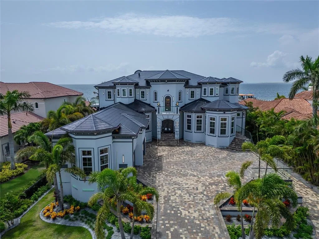 6526 SURFSIDE BOULEVARD, APOLLO BEACH, FL 33572