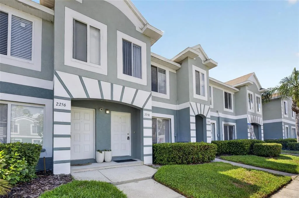 2258 FLUORSHIRE DRIVE, BRANDON, FL 33511