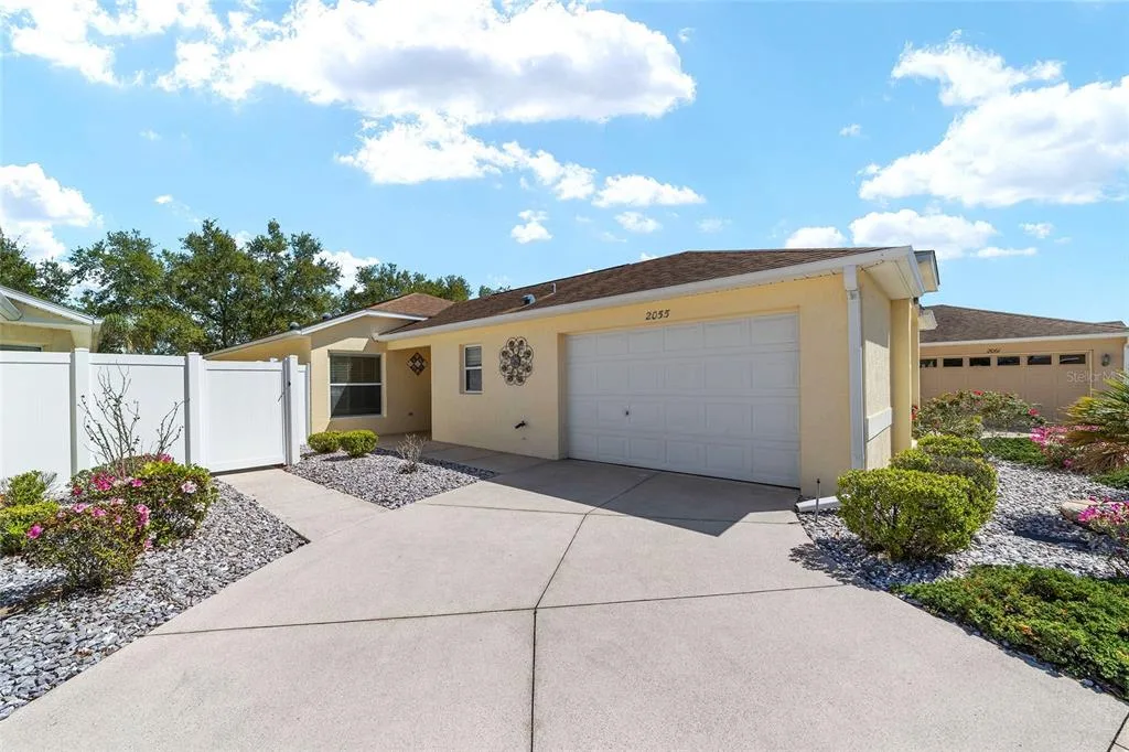 2055 HYDRANGEA AVENUE, THE VILLAGES, FL 32162
