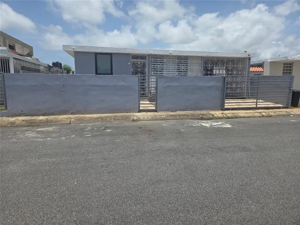 24 calle 35 VILLA CAROLINA, CAROLINA, PR 00983