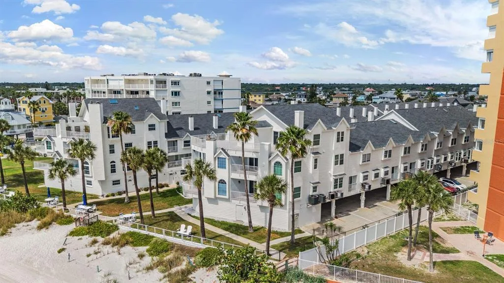 17960 GULF BOULEVARD # 121, REDINGTON SHORES, FL 33708