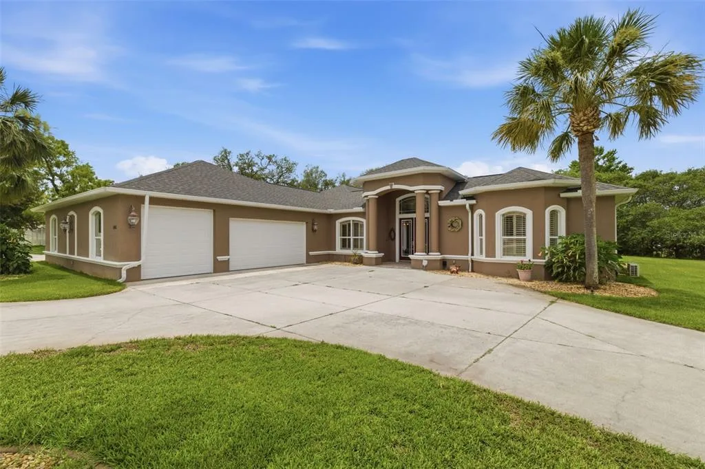 11145 MOUNTAIN MOCKINGBIRD RD, WEEKI WACHEE, FL 34614