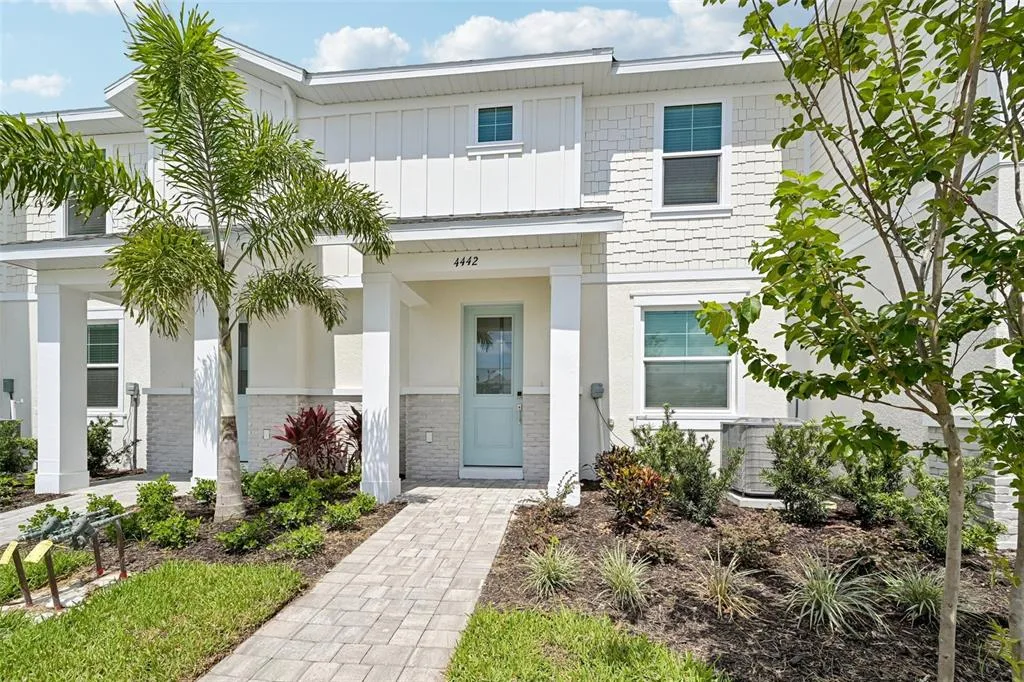 4442 SUNSET GARDEN STREET, BRADENTON, FL 34210
