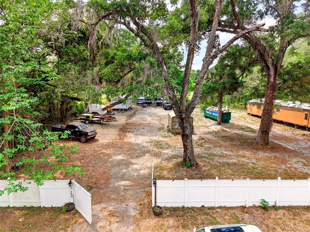 17684 NE 24TH AVENUE, CITRA, FL 32113