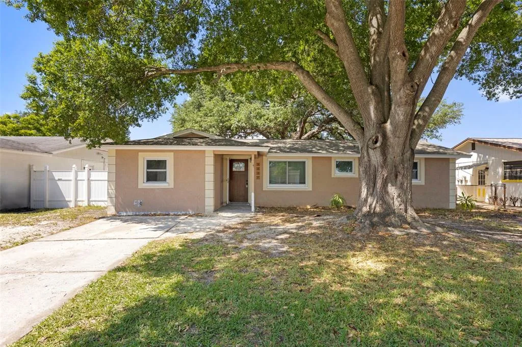 5557 146TH TERRACE N, CLEARWATER, FL 33760