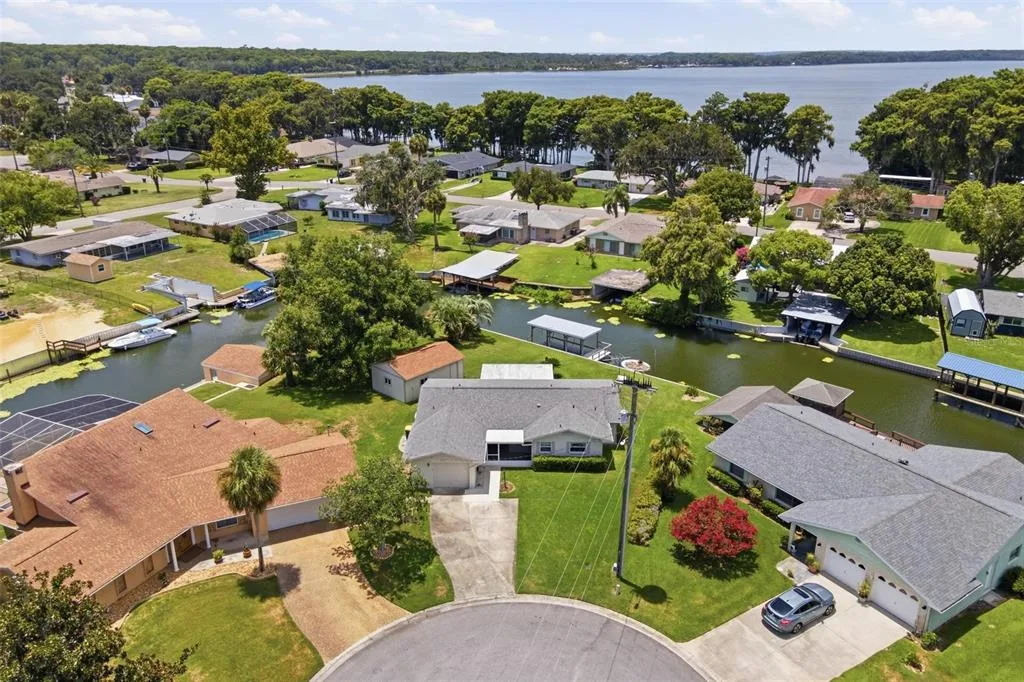 1631 CANAL COURT, TAVARES, FL 32778