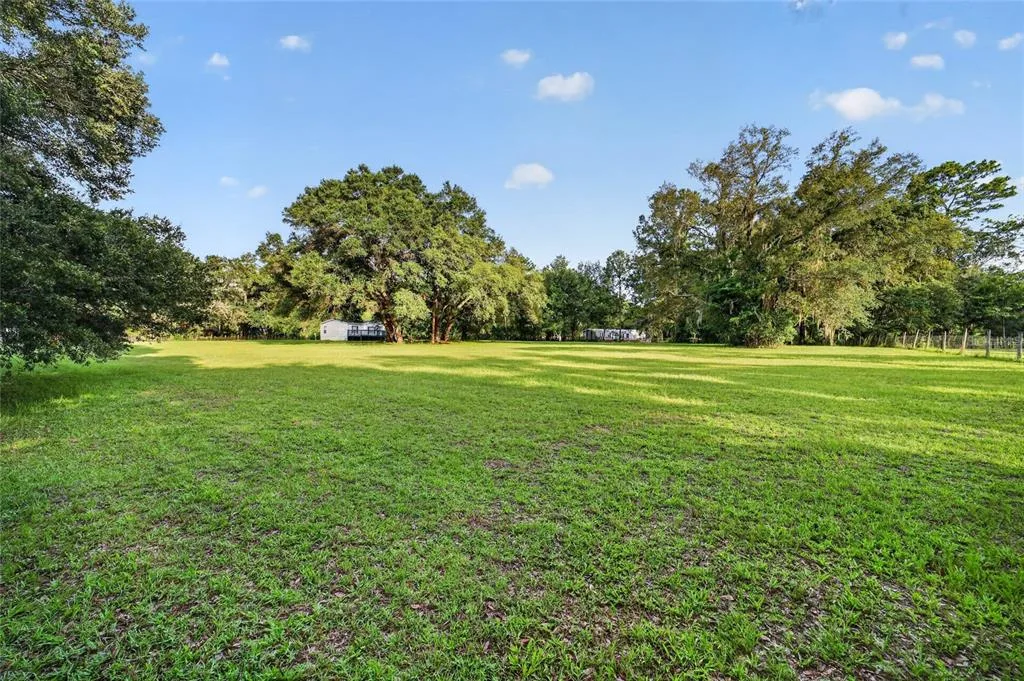 14210 NW HIGHWAY 464B, MORRISTON, FL 32668