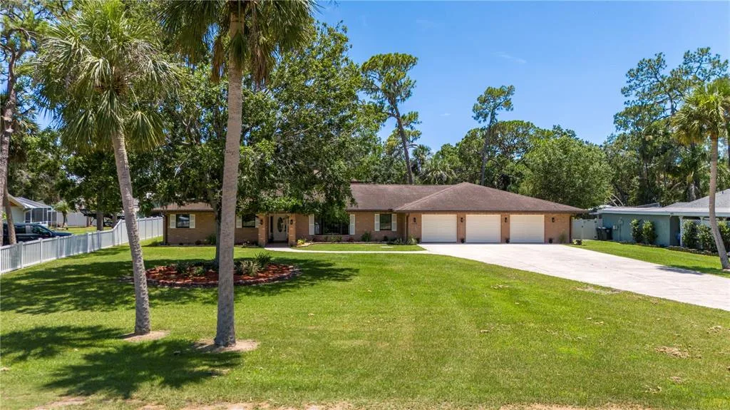 404 DICKMAN DRIVE SW, RUSKIN, FL 33570