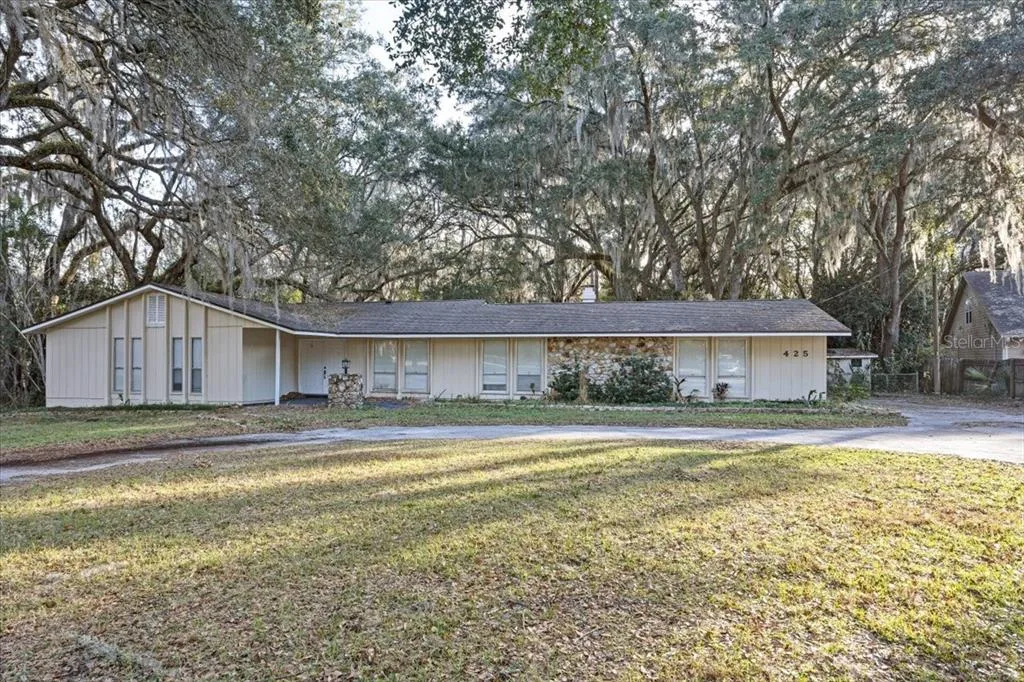 425 NW 79TH DRIVE, GAINESVILLE, FL 32607