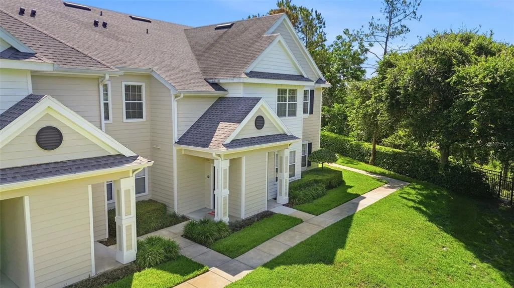 330 SOUTHERN PECAN CIRCLE # 205, WINTER GARDEN, FL 34787