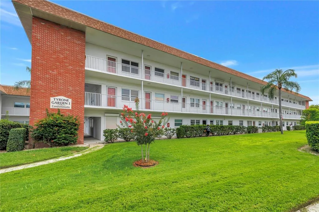 5729 13TH AVENUE N # 102D, ST PETERSBURG, FL 33710