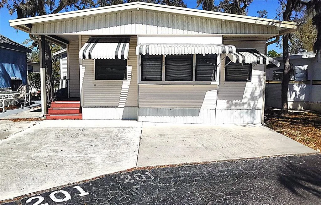3300 26TH AVENUE E # 201, BRADENTON, FL 34208