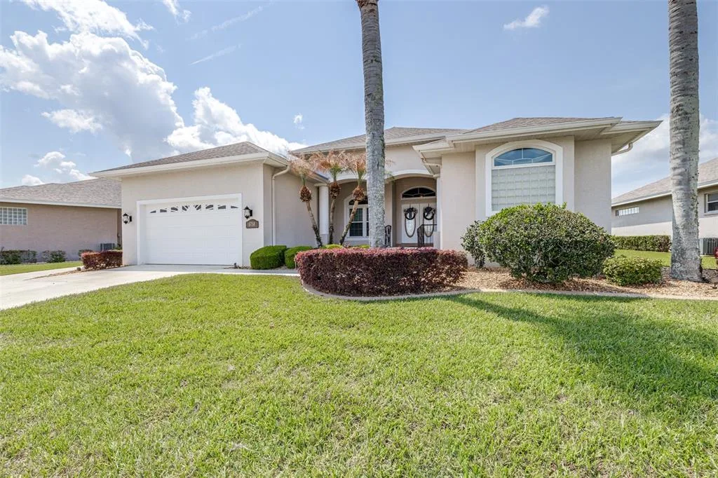 6758 HUNTINGTON HILLS BOULEVARD, LAKELAND, FL 33810
